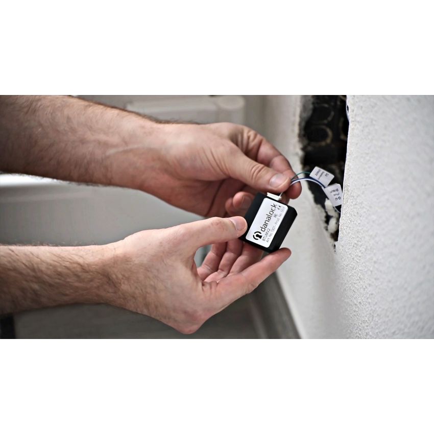 Módulo Universal Danalock V3 Bluetooth (12-24V, 2 Relés)